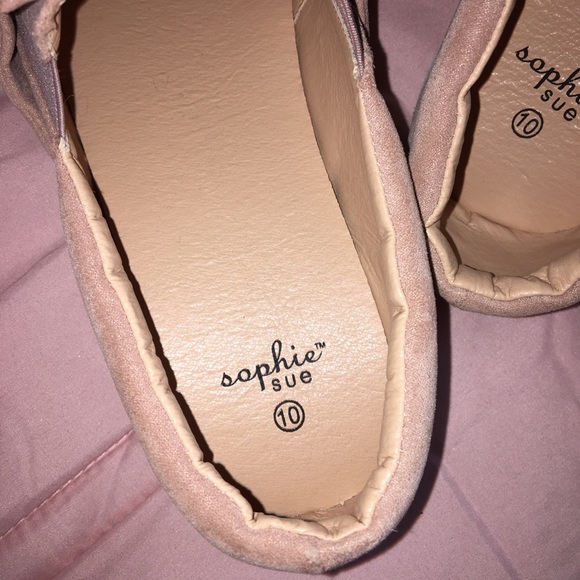 !!SOLD!! Pink Velvet Sophie Sue Shoes (NWT) - Picture 3 of 4